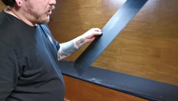 Seal all the joints with aquarium-safe silicone.