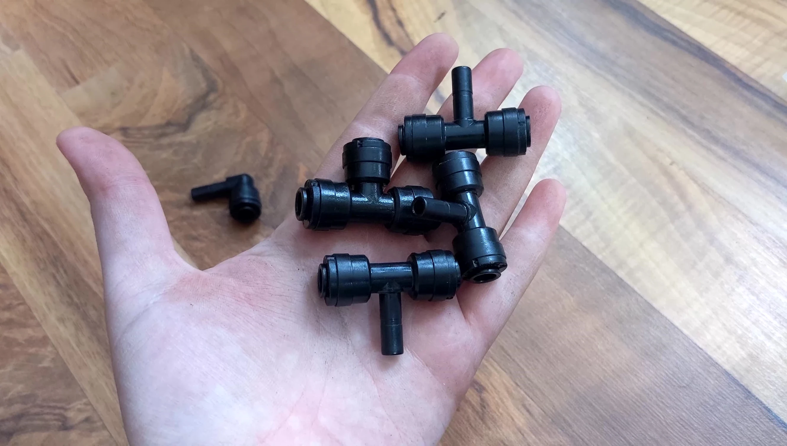 Connecting the nozzles to the tubing