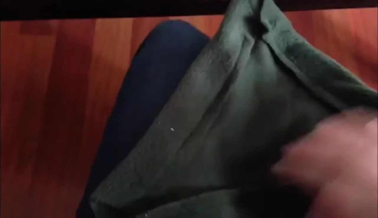 The presenter holding the hammock fabric.