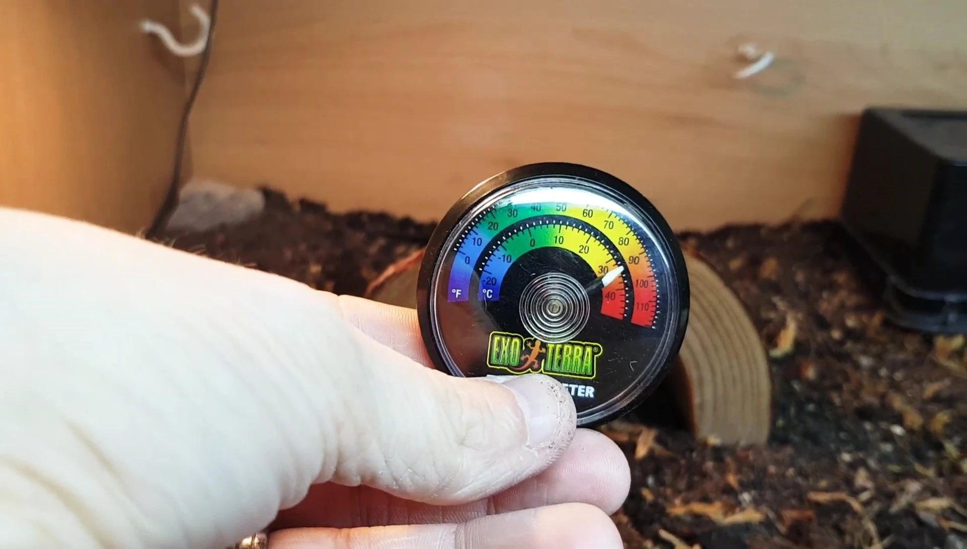 Emphasis on using dial thermometers for ambient temperature readings.
