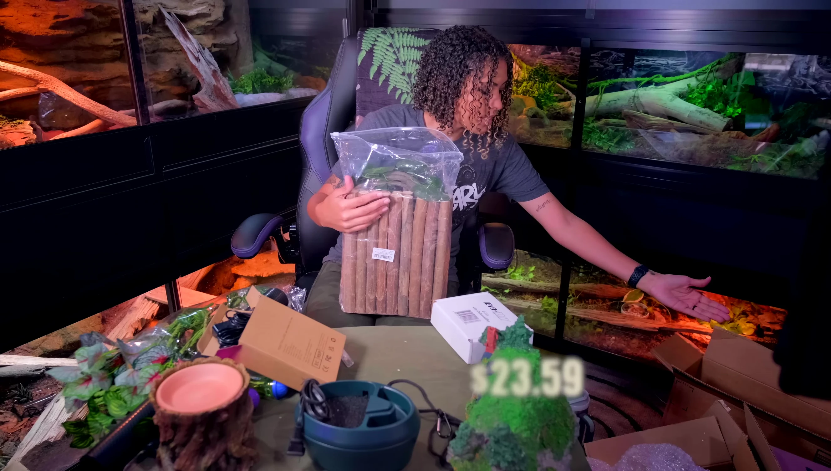 The items from the 3-piece set unboxed.