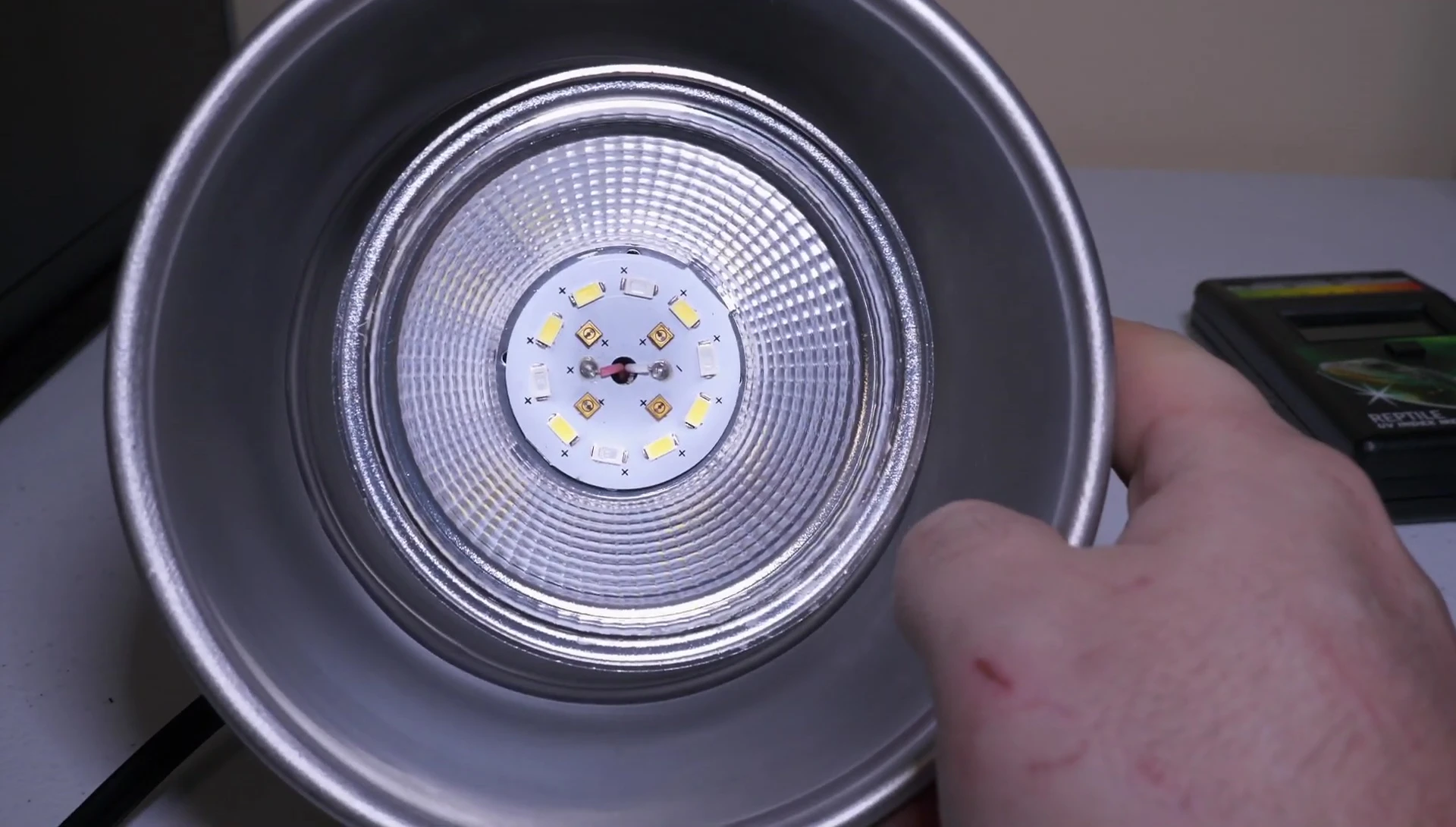 Bulb set up in mini dome
