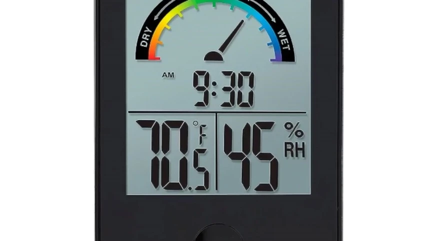 The Taylor digital thermometer showcasing the five-level comfort display.