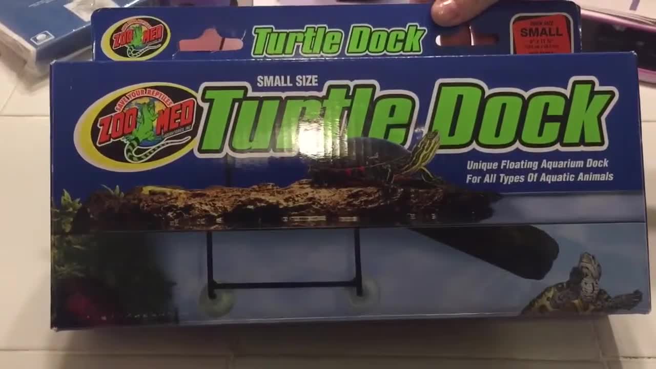 Unboxing the small turtle dock