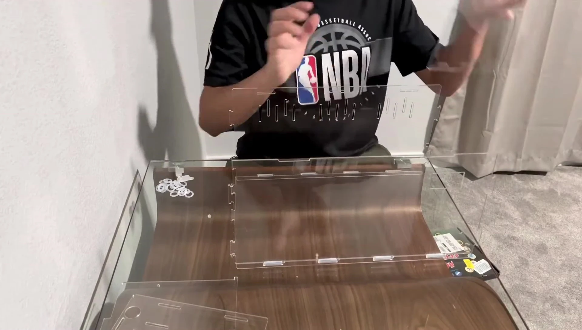Securing the final side panel