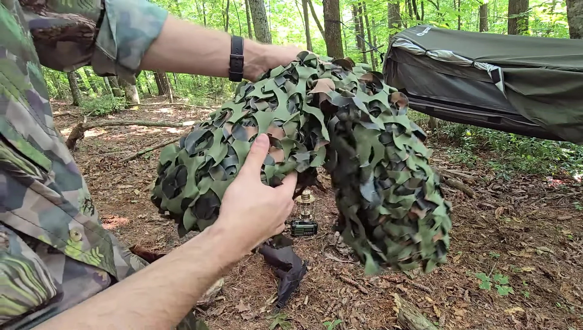 The Flecktarn camouflage netting.