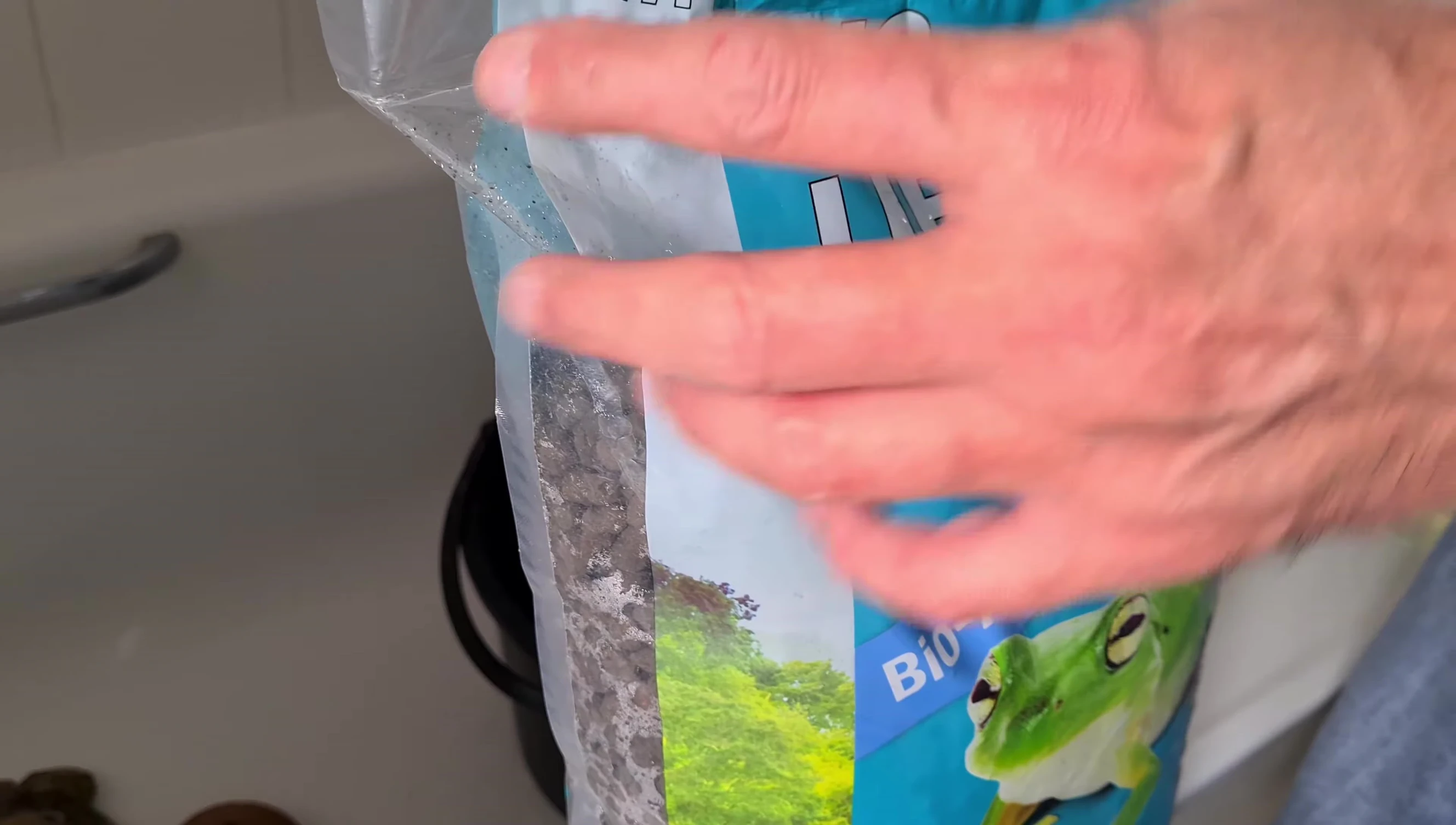 Rinsing the hydro balls